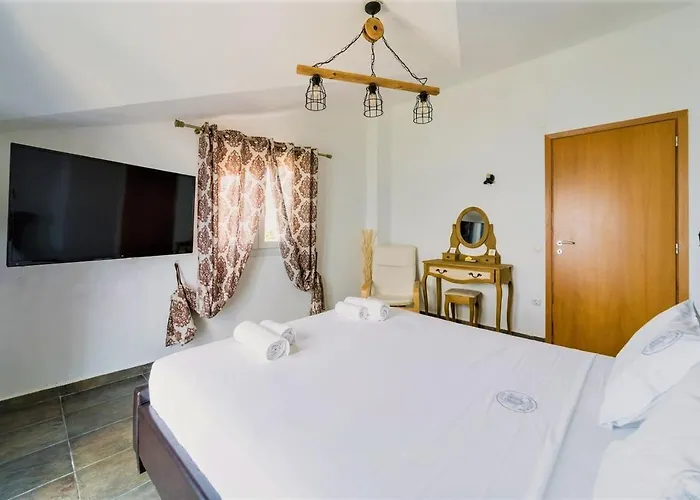 Stellatos House