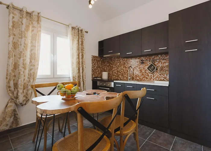 Stellatos House * פורוס