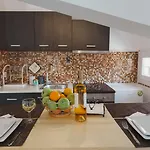Stellatos House * بوروس