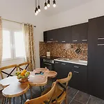 Stellatos House ポロス