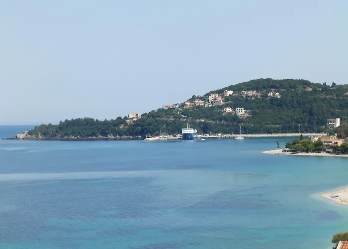Stellatos House *