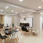 Stellatos House Apartmán *
