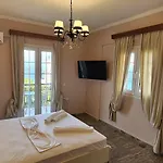 Stellatos House Poros (Kefalonia)