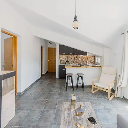 Apartment Stellatos House Poros (Kefalonia)
