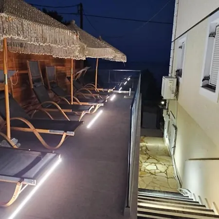 Stellatos House بوروس