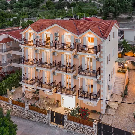 شقة Stellatos House