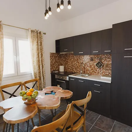 Stellatos House بوروس