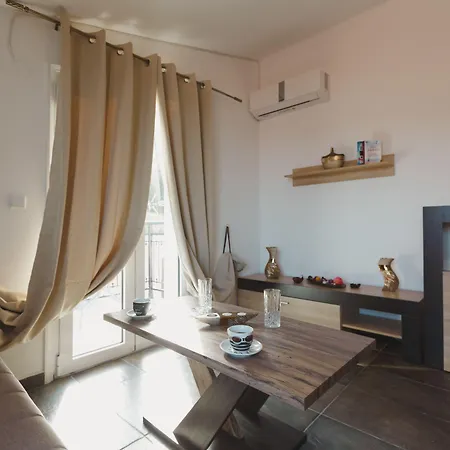 Stellatos House Appartement *