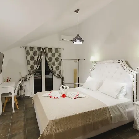 Stellatos House * 포로스